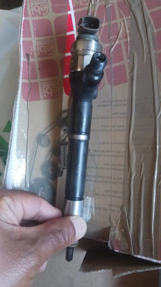 Un Inyectores vale para toyota 2.2 d4d 136cv