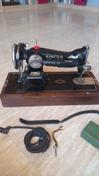 Máquina de coser Singer antigua 15k
