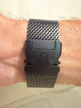 Apple Watch Ultra3con cinturino in titanio