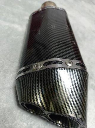 Cola de escape doble imitación Akrapovic
