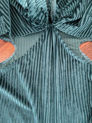 Vestito corto con cut out
