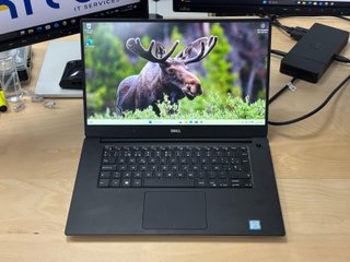 Dell XPS 15 9560