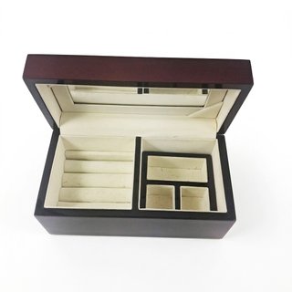 Bauletto portagioie con finiture argento