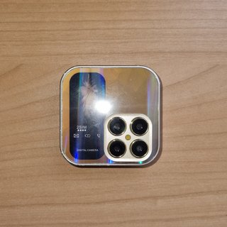 Telefono i17 PRO oro (non parte l'OS)