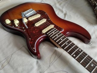 Guitarra Sire Larry Carlton S3
