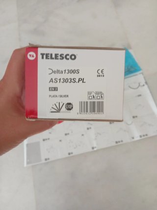 Cierra puertas hidráulico Telesco
