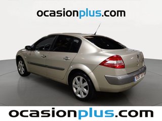 Renault Megane Sedan Dynamique 1.6 83 kW (110 CV)