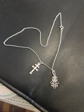 Cadena con 2 colgantes