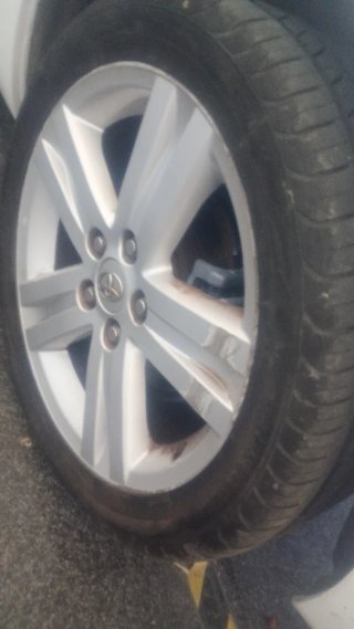 4 Llantas con Neumáticos Toyota Auris