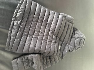 Plumas The North Face niño