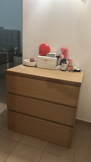 Cómoda IKEA MALM 3 cajones roble claro
