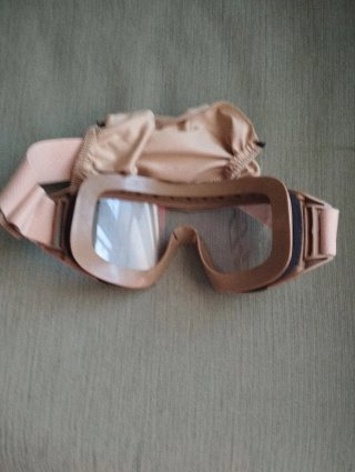AIRSOFT. FUNDA, GAFAS Y RODILLERAS
