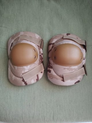 AIRSOFT. FUNDA, GAFAS Y RODILLERAS
