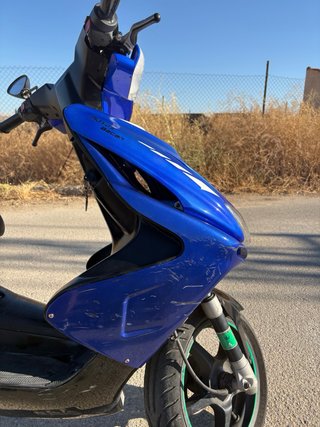 Yamaha Aerox 49cc Scooter Azul