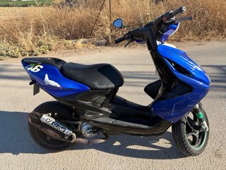 Yamaha Aerox 49cc Scooter Azul