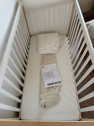 Cuna Ikea ALSKVARD convertible