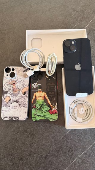 iPhone 14 midnight + 2 Carcasas One Piece