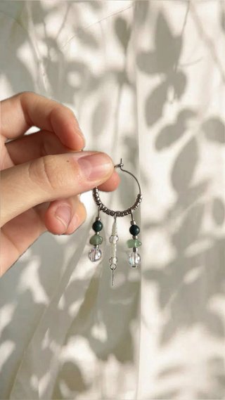 Pendientes de aro con abalorios