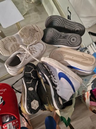 Confezione 4 paia di scarpe sportive T37 Nike, Puma