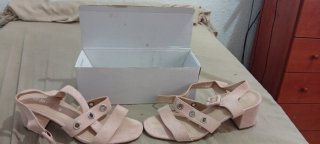 Zapatos de tacón beige/rosa talla 38