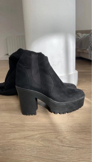 Botas altas negras