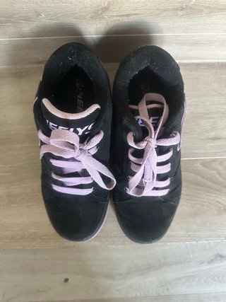 Zapatillas con ruedas Heelys negras y rosas