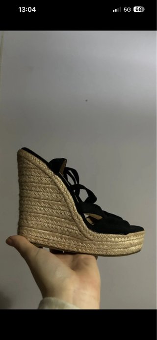 Cuñas de esparto negras