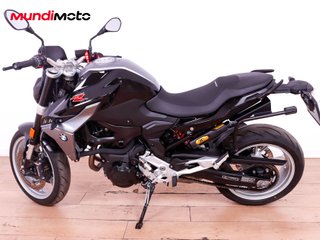 BMW F 900 R