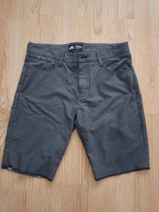Bermuda Nike SB Dri-Fit Gris Talla M