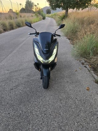 Honda PCX 125 Negra