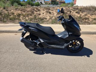 Honda PCX 125 Negra