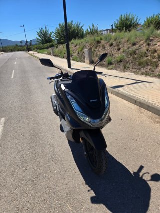 Honda PCX 125 Negra