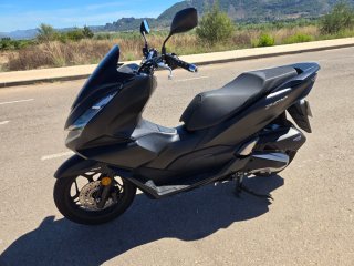 Honda PCX 125 Negra