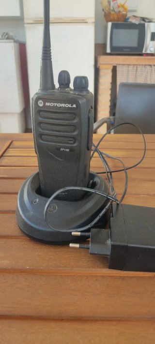 Walkie Talkie Motorola DP1400 Negro