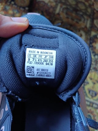Zapatillas Adidas Negras y Rosas
