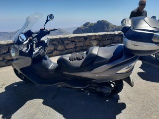Suzuki Burgman 400