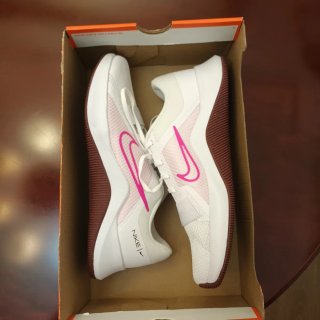 Nike MC Trainer 2 Talla 40.5