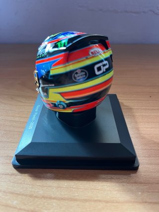 Casco F1 Oscar Piastri 1:5