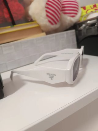 Gafas de sol Prada blancas