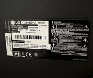 TV LG 43 pulgadas modelo UK6200PLA