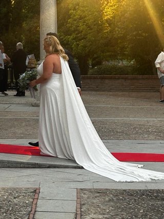Capa de novia blanca