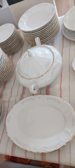 Elegante vajilla italiana de porcelana