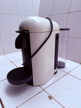 Cafetera Nespresso Blanca