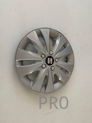 Tapacubos Seat R14 usado solo uno