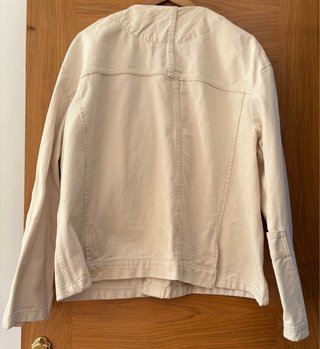 Cazadora Zara Beige