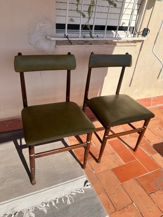Sillas vintage madera tapizado verde