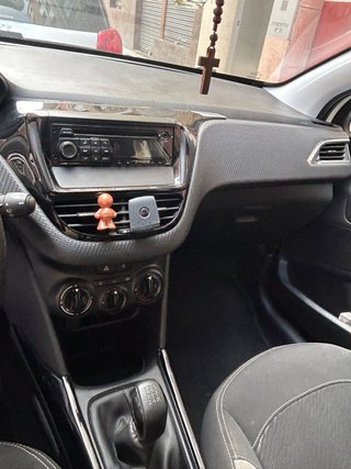 Peugeot 2008 2014