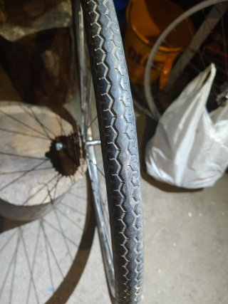 Rueda trasera bici antigua