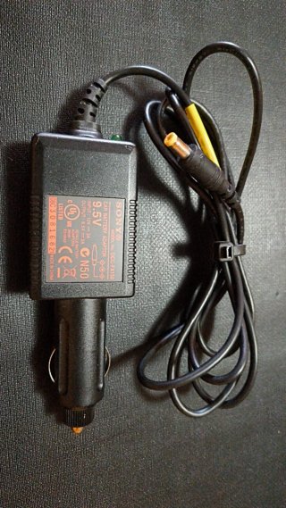 Cargador / Adaptador Coche Sony 9.5V (DCC-FX)