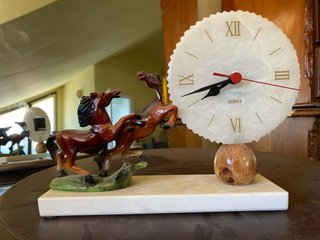 Reloj de mesa HERNA vintage caballos